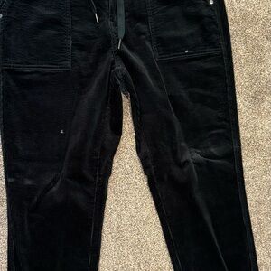 Judy Blue Women’s Dark Green Corduroy Jogger Pants